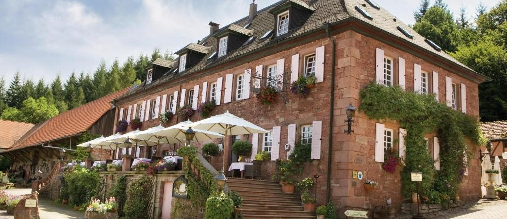 Hotel Der Schafhof Amorbach, Аморбах — фото 1