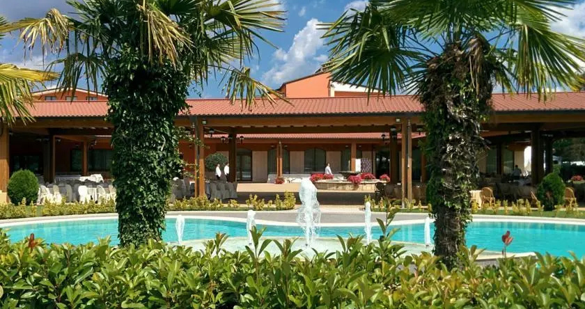 Hotel Villa d'Evoli, 卡斯特罗皮尼亚诺 — 照片 1