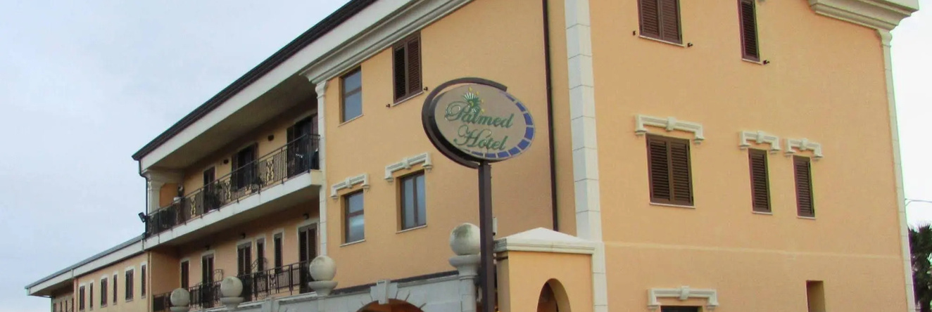 Palmed Hotel, Gizzeria — photo 1