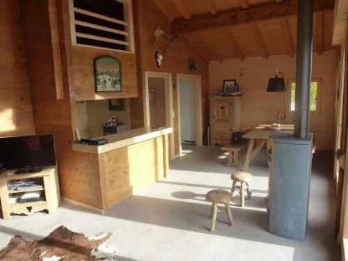 Chalet Clématites, 艾扬 — 照片 1