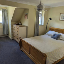 Family Home in Lovely Village With big Garden, Horsted Keynes — photo 2