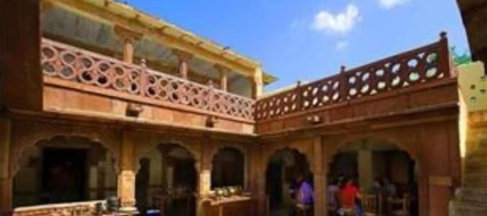 Chandelao Garh Hotel, Чанделао — фото 1