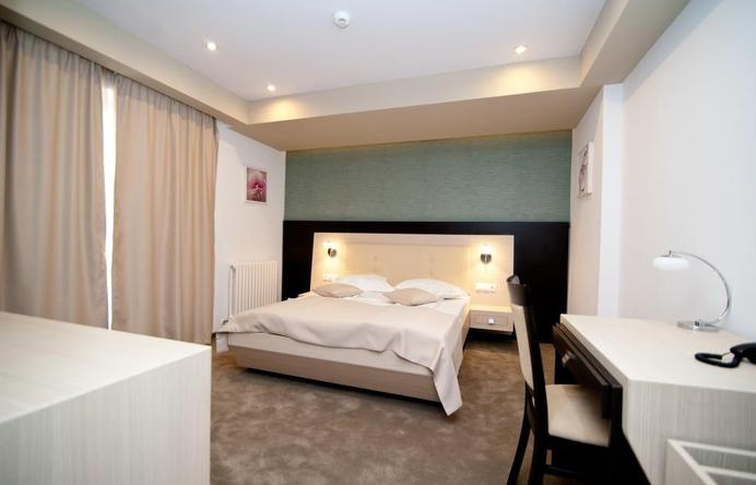 Hotel Nova, 特尔戈维什泰 — 照片 1