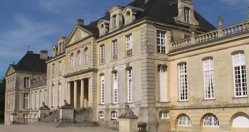 Gite du Chateau de Versainville, 韦尔桑维尔 — 照片 1