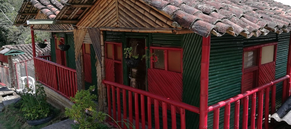 Cabañas Tipicas De Silvia, Сильвия — фото 1