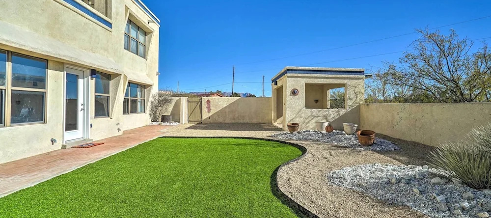 Las Cruces Home ~ 2 Mi to Nmsu Stadium!, 拉斯克鲁塞斯 — 照片 1