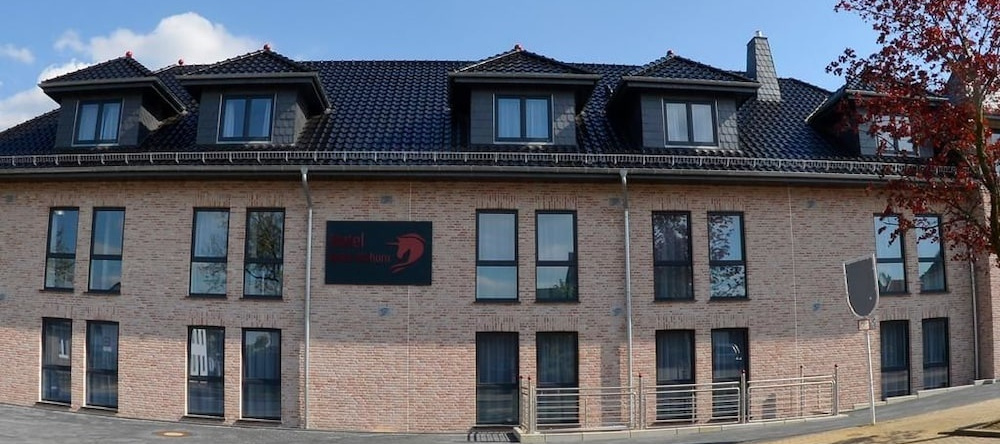 Hotel Rotes Einhorn, Dueren — photo 1