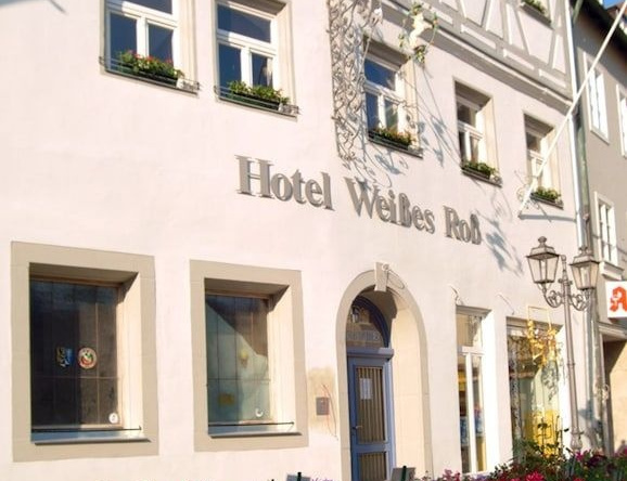 Hotel Weißes Roß, Кульмбах — фото 1