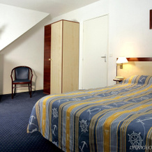 Brit Hotel Confort Lannion Centre Gare, Ланьон — фото 4