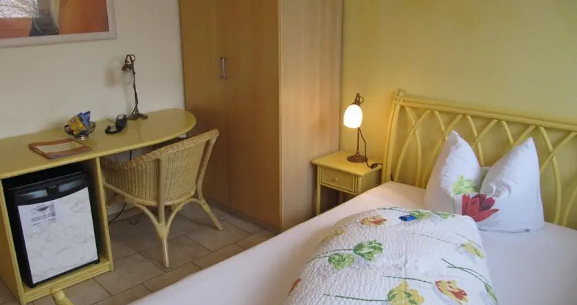 Landgasthof Hotel Falken, Stegen — photo 1