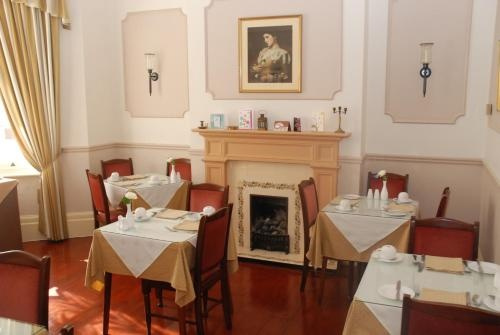 La Bonne Vie Guest House, 圣赫利尔 — 照片 1