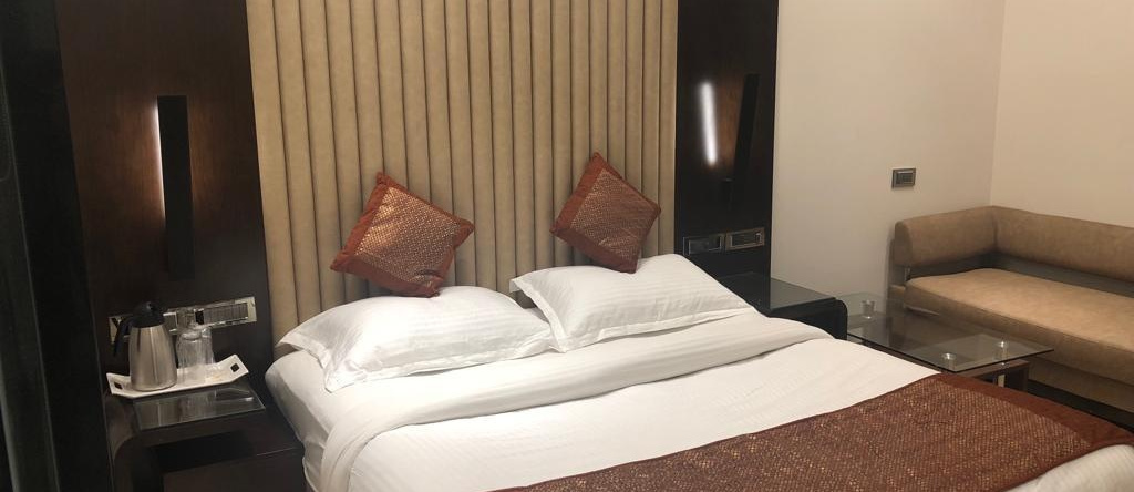 Hotel Royal Palace, Jalgaon — photo 1