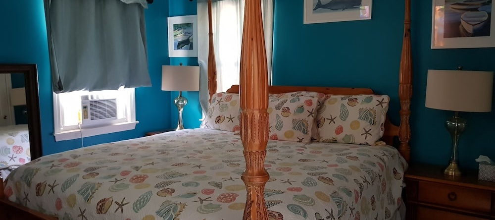 Thompson House Cape Cod, 雅茅斯 — 照片 1