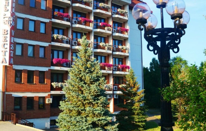 Vesta Hotel, 新古比雪夫斯克 — 照片 1