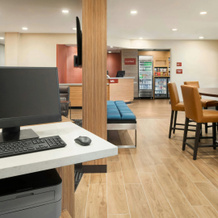 TownePlace Suites by Marriott Dubuque Downtown, Dubuque — photo 3