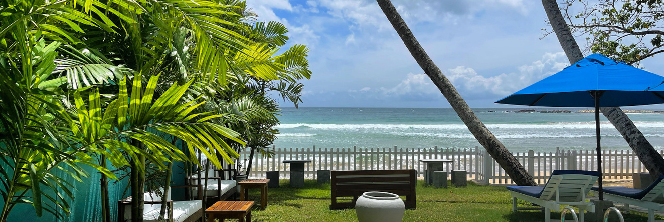 Smeralda Beach Hotel, Dikwella — photo 1