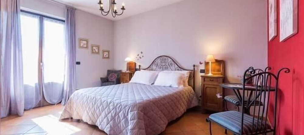 B&B Casa Carolina, Кастеллинальдо д'Альба — фото 1