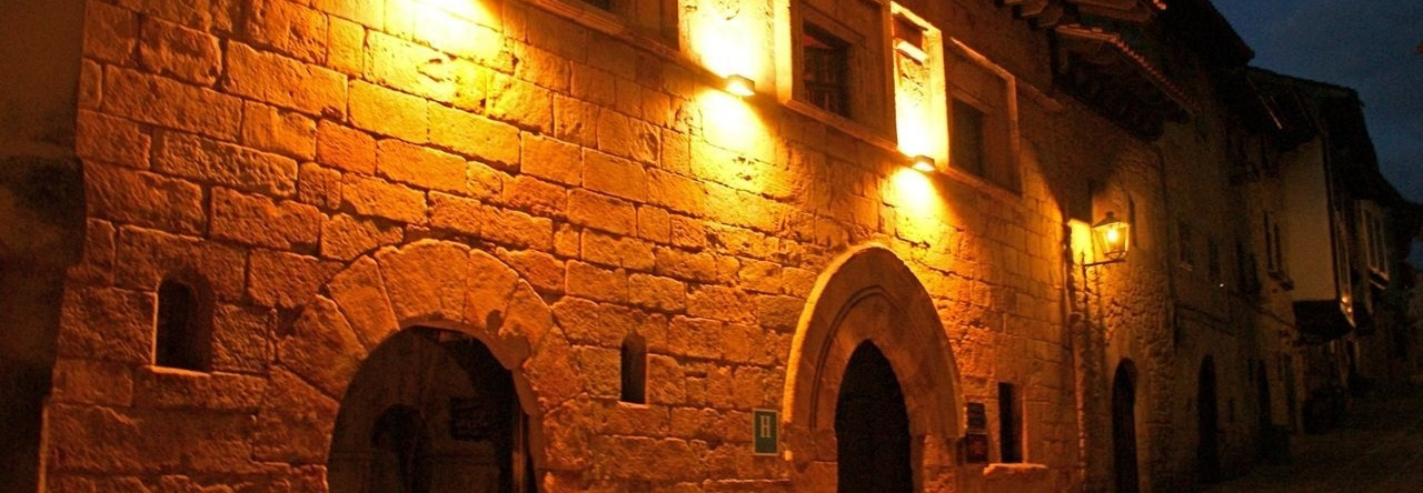 Hotel Casa del Marqués, 桑蒂利亚纳德尔马尔 — 照片 1