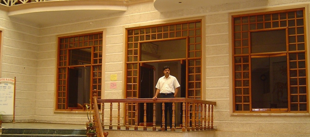 Amogha International Hotel, 奇特拉杜尔加 — 照片 1