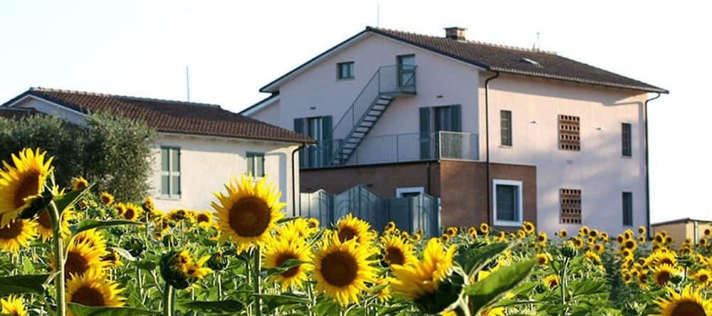 Apartment With one Bedroom in Montecastrilli, With Pool Access, Enclos, Montecastrilli — photo 1