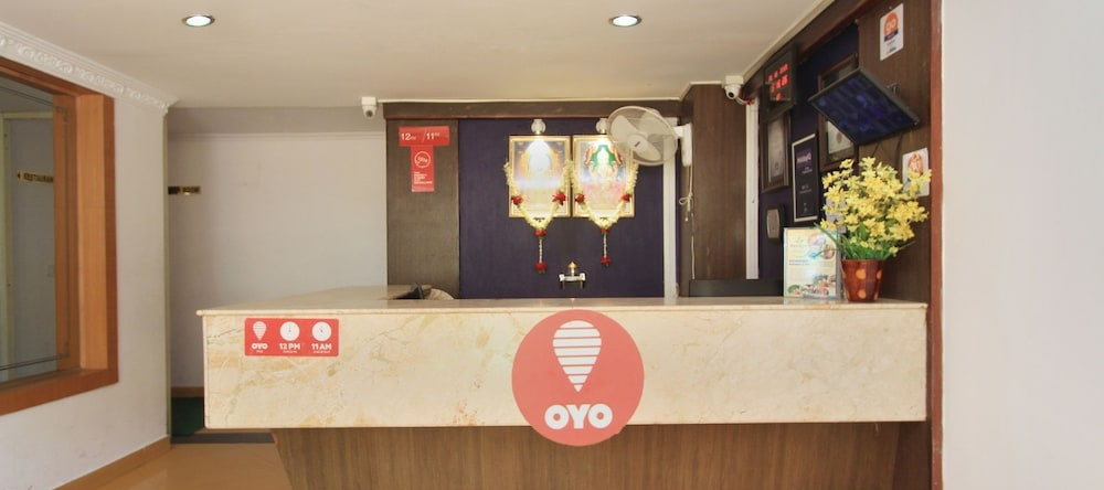 OYO 9656 Hotel Sri Venkateshwara Residency, 马迪凯里 — 照片 1