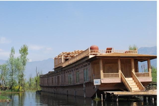 Sukoon Houseboat Kashmir, 斯利那加 — 照片 1