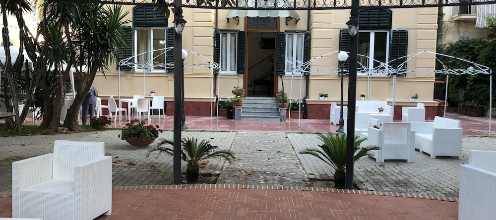 Liberty Luxury Rooms, Palermo — photo 1