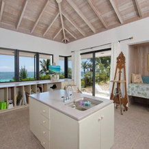 Tropical Hideaway: Charming Cottage Near Pink Sands Beach, Rock Sound — photo 3