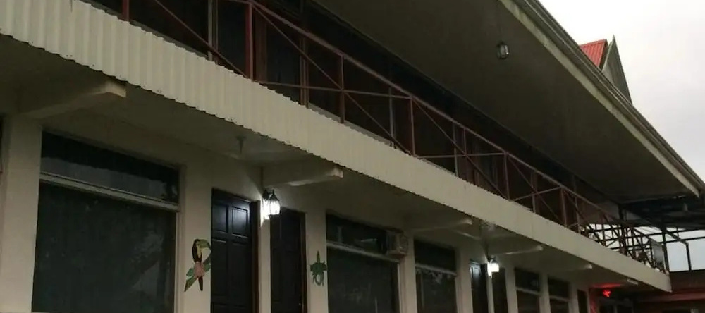 Hotel Brisas Del Volcán Platanar, 克萨达 — 照片 1
