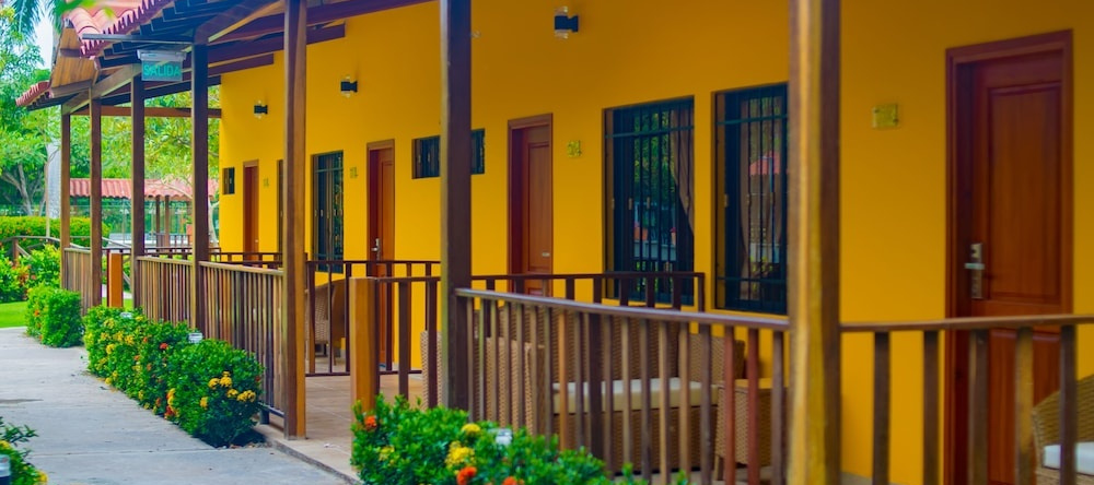 Hotel Senderos del Mar - Hostel, 瓜查卡 — 照片 1