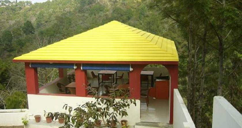 Royal Huts Resort, Parwanoo — photo 1