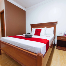 RedDoorz Plus @ Starhomes Olivianville, 打拉 — 照片 2