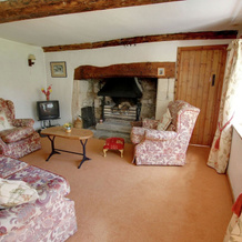 The old Coach House of This Dairy Farm was Converted Into a Lovely Cottage, Slaughterford — photo 3