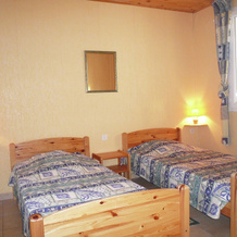 Beautiful Holiday Home, Near Centre. Private Pool. Private Garden. Roofed Terrace, 阿尔热利耶 — 照片 4