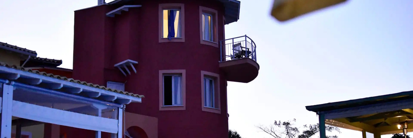 Red Tower Hotel Lefkada, Никиана — фото 1