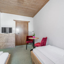 Gasthof Schroll Tenne, Kirchbichl — photo 2