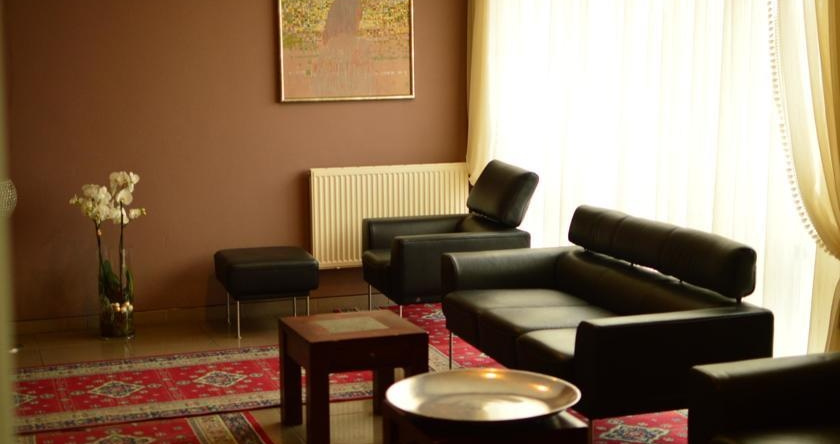 ***Europejski Ośrodek Integracyjny*** ::Noclegi::Restauracja::Sale konferencyjne::Wesela::, 加尔布夫 — 照片 1