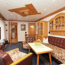Alluring Holiday Home in Annaberg - Buchholz near Nightlife, 安娜贝格-布赫霍尔茨 — 照片 2