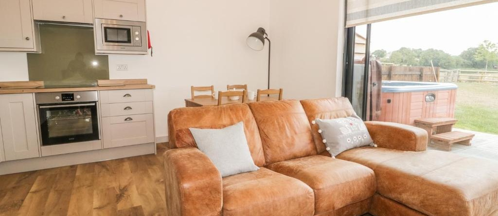 Swan Lodge Castle Farm, Ведмор — фото 1