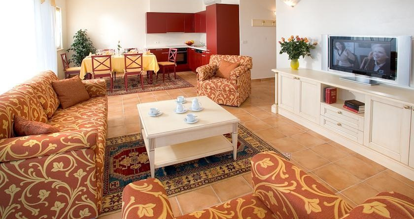 Skiper Residence - Villa Tina, Laura — photo 1