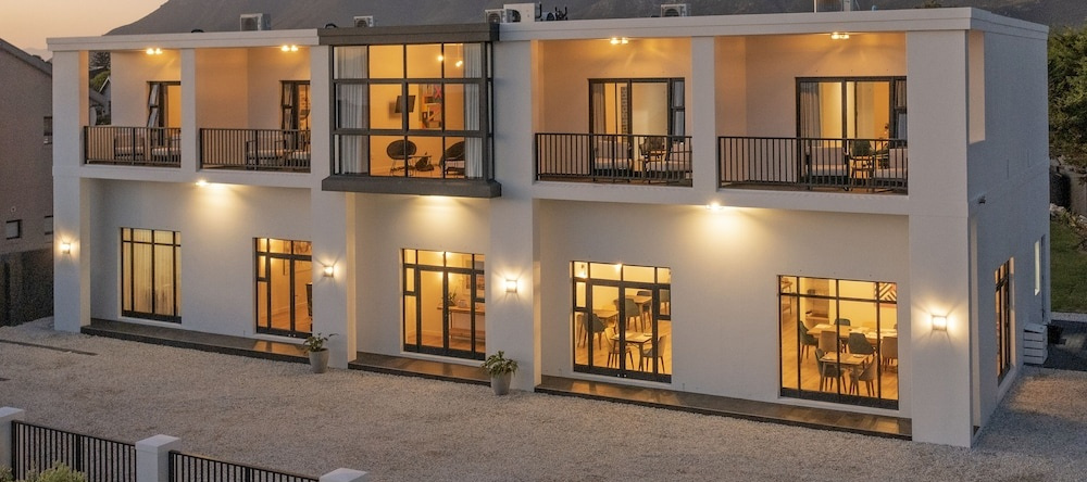 Glow Boutique Suites, 桑德拜 — 照片 1