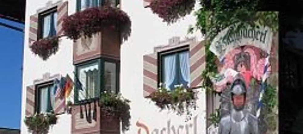 Burgdacherl Garni, Neubeuern — photo 1