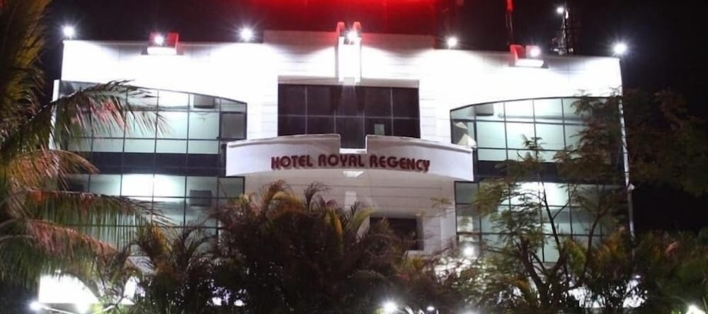 Hotel Royal Regency, Butibori — photo 1