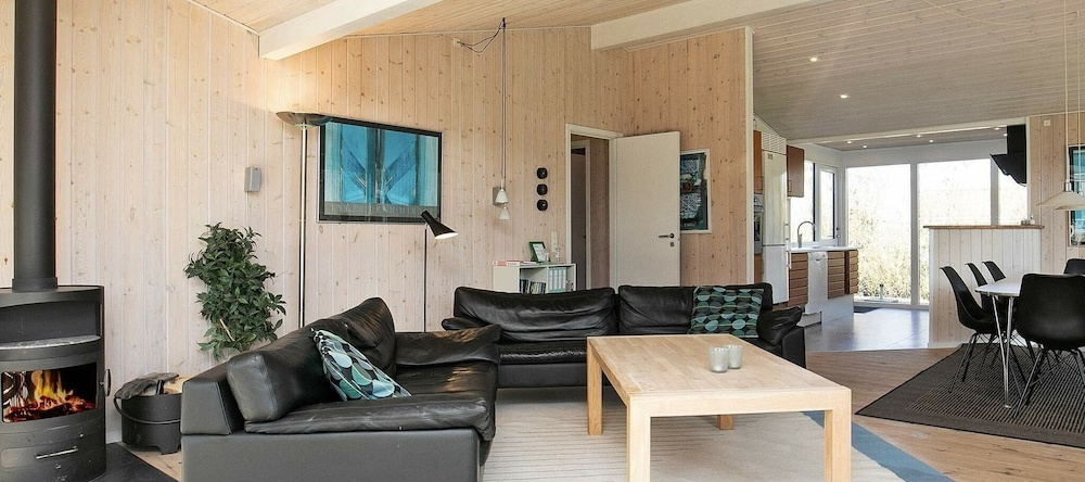 Chic Holiday Home In Funen With Terrace, Свенборг — фото 1