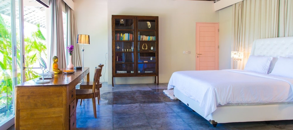 Villa A-mar Chic Pool Villa near LaLaguna - CHSE, 克罗博坎克洛德 — 照片 1