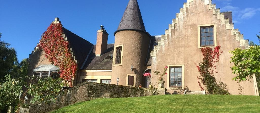 Highland Bear Lodge & Woodland Bear Huts, Glenurquhart — photo 1