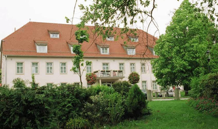 Hotel im Kavalierhaus, 马赫恩 — 照片 1