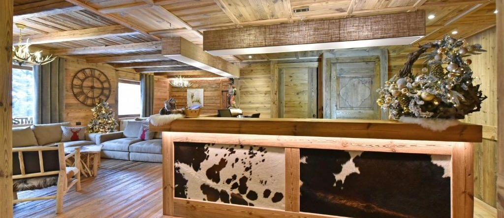 Hotel La Rouja, 阿亚斯 — 照片 1