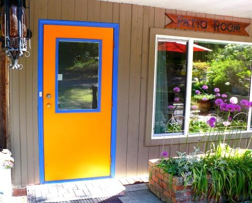 At Nautica Tigh Bed & Breakfast, Qualicum Beach — photo 1