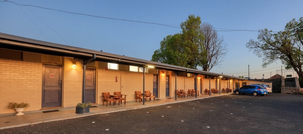 CBD Gi Motel, 格伦因尼斯 — 照片 1